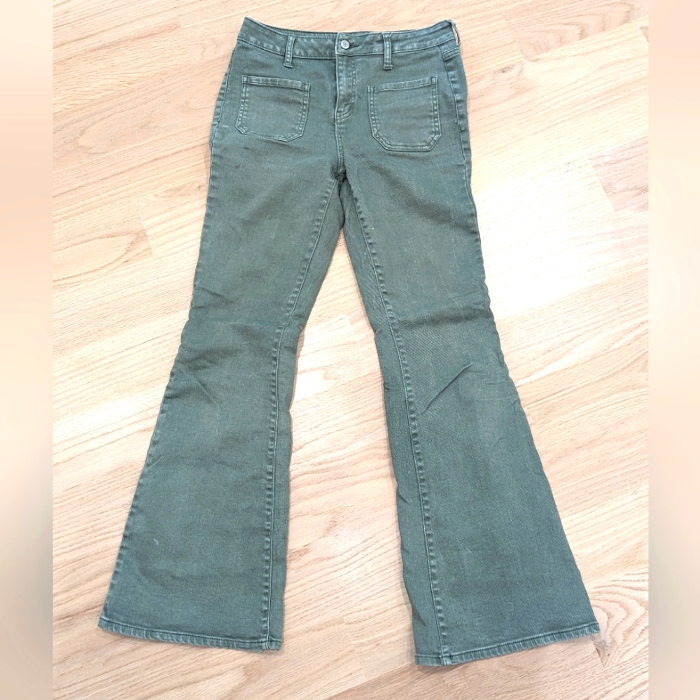 Size 25 Altered State Flared Jean Olive Green